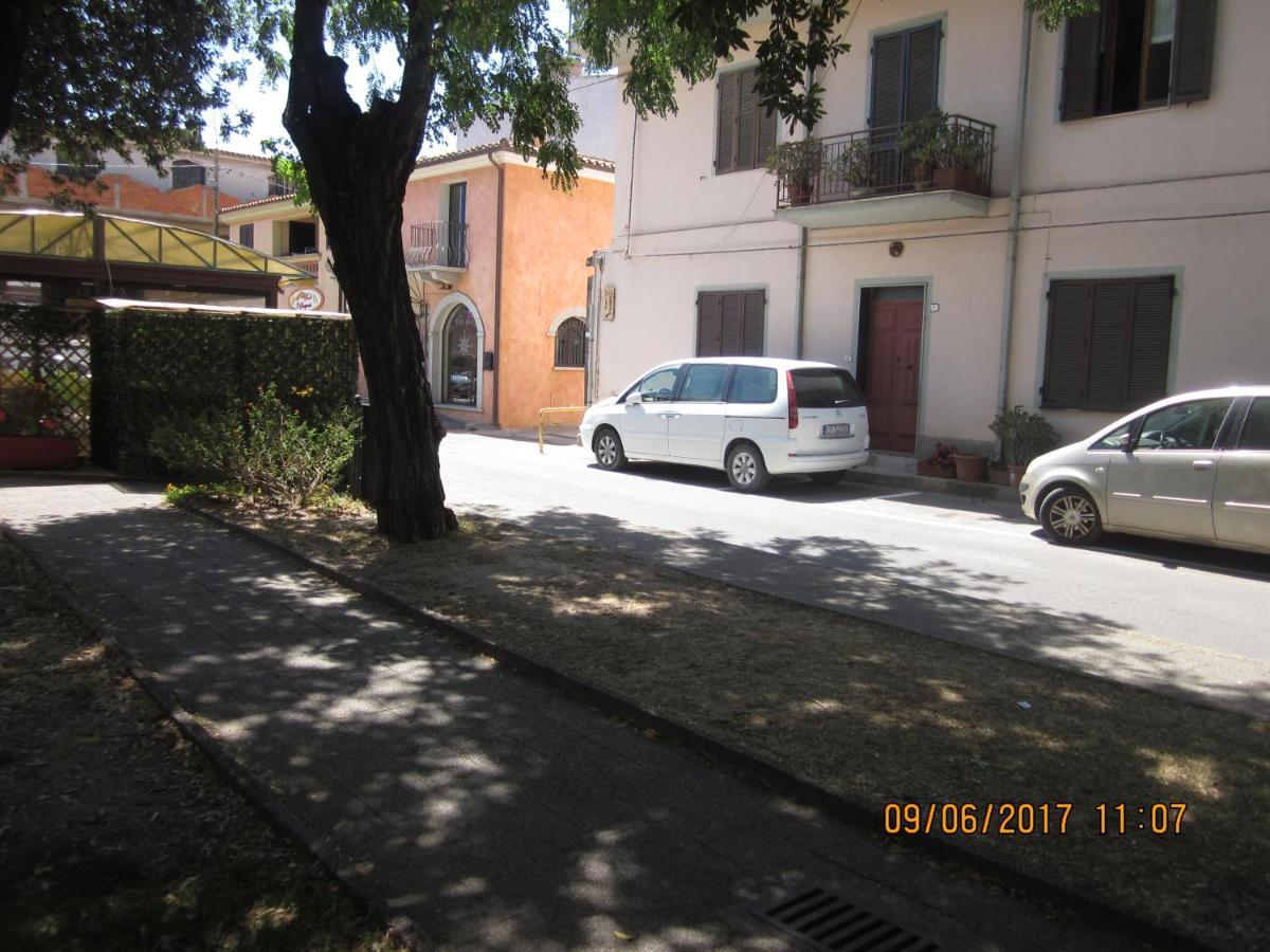 The Square Daire Orosei Dış mekan fotoğraf